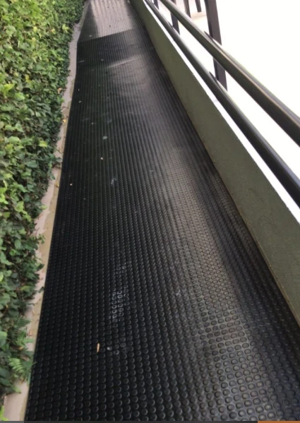 Passadeira de Borracha metro